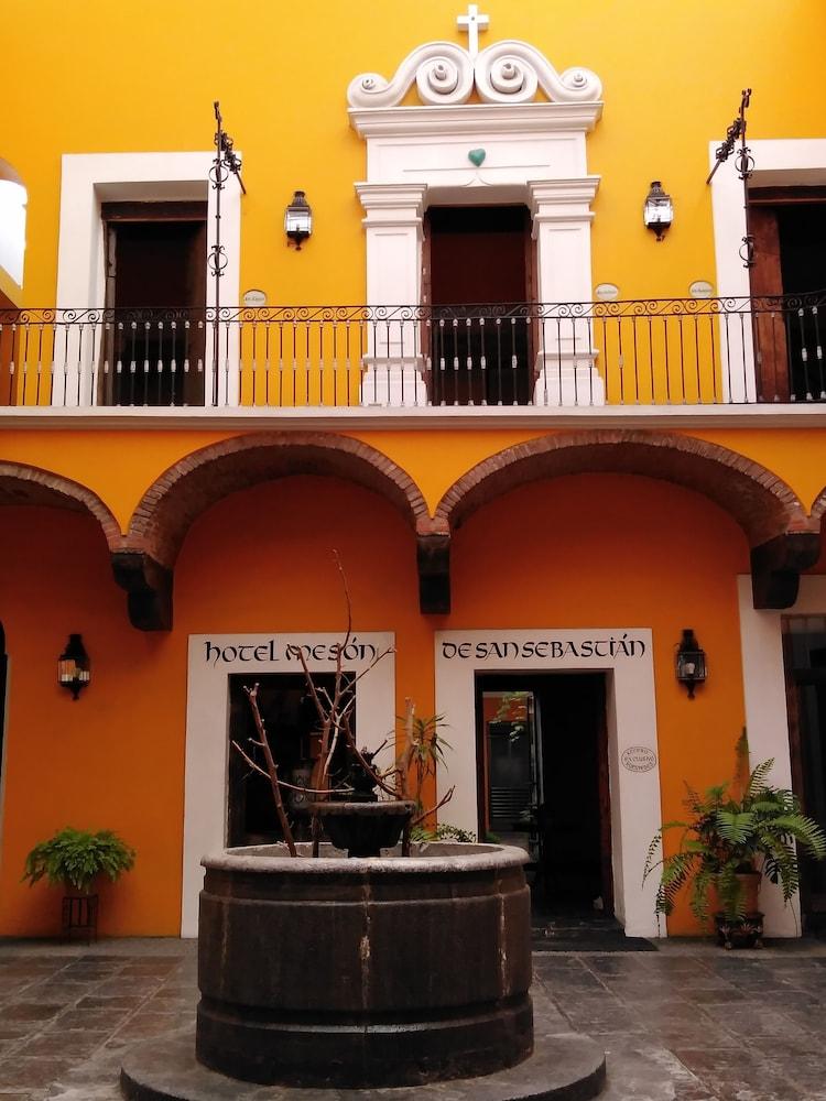 Ayenda Meson De San Sebastian Hotel Puebla Exterior photo